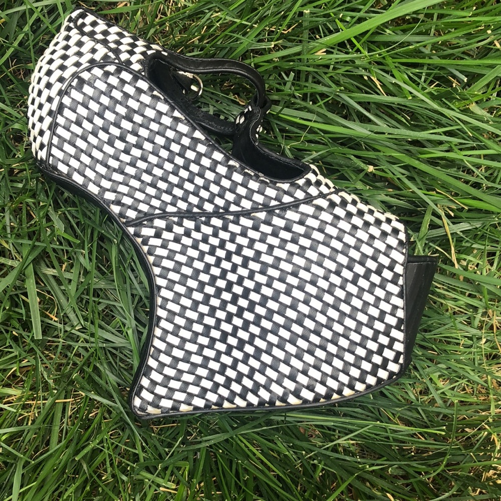 Black and White real leather.Geometric Platform Heels - Picture 6 of 8